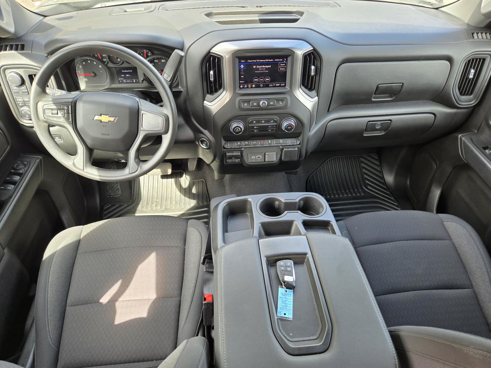 Used 2024 Chevrolet Silverado 2500 Custom w/ Custom Value Package AWD/4WD image 20