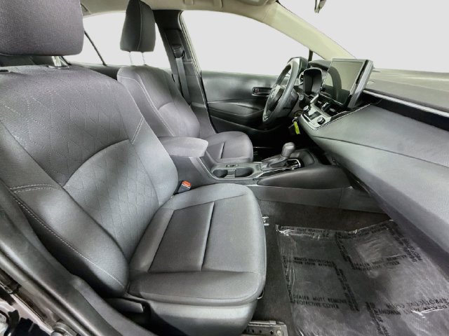 Certified 2025 Toyota Corolla LE FWD image 27