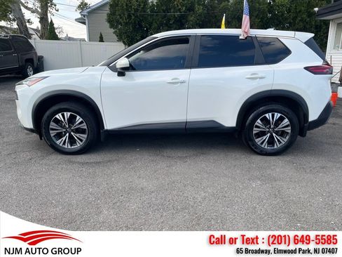 Used 2023 Nissan Rogue SV AWD/4WD image 6