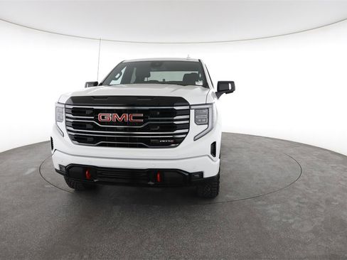 Used 2025 GMC Sierra 1500 AT4 image 4