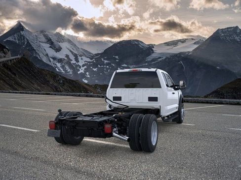 New 2026 Ford F450 XL w/ XL Chrome Package RWD image 8