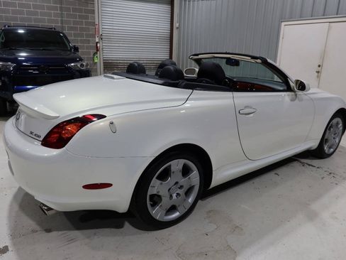 Used 2005 Lexus SC 430 Convertible RWD image 5