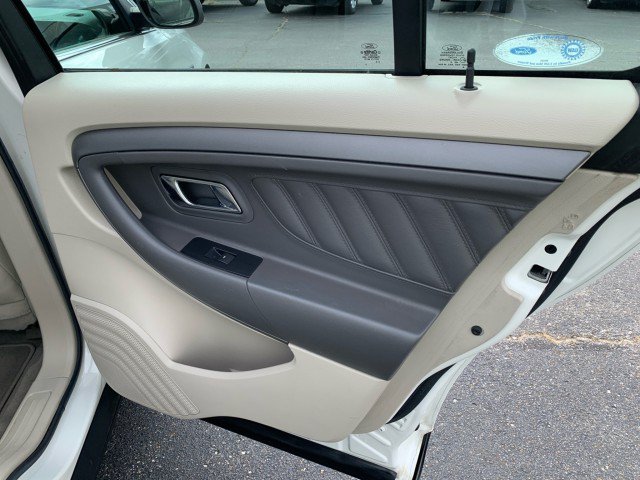 Used 2010 Ford Taurus SEL FWD image 17