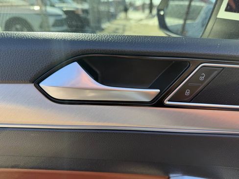 Used 2019 Volkswagen Arteon SEL Premium image 10