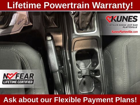 Used 2023 Jeep Wrangler Unlimited w/ Sun & Screen Package image 29