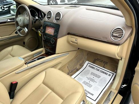 Used 2011 Mercedes-Benz GL 450 4MATIC image 21