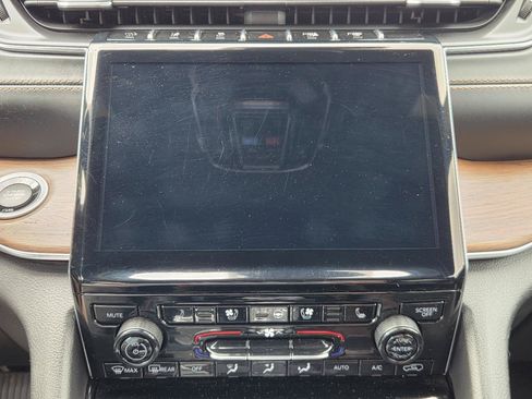 Used 2021 Jeep Grand Cherokee L Summit w/ Advanced Protech Group IV AWD/4WD image 25
