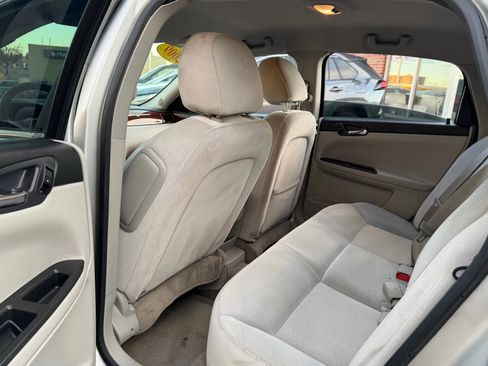 Used 2009 Chevrolet Impala LT image 32