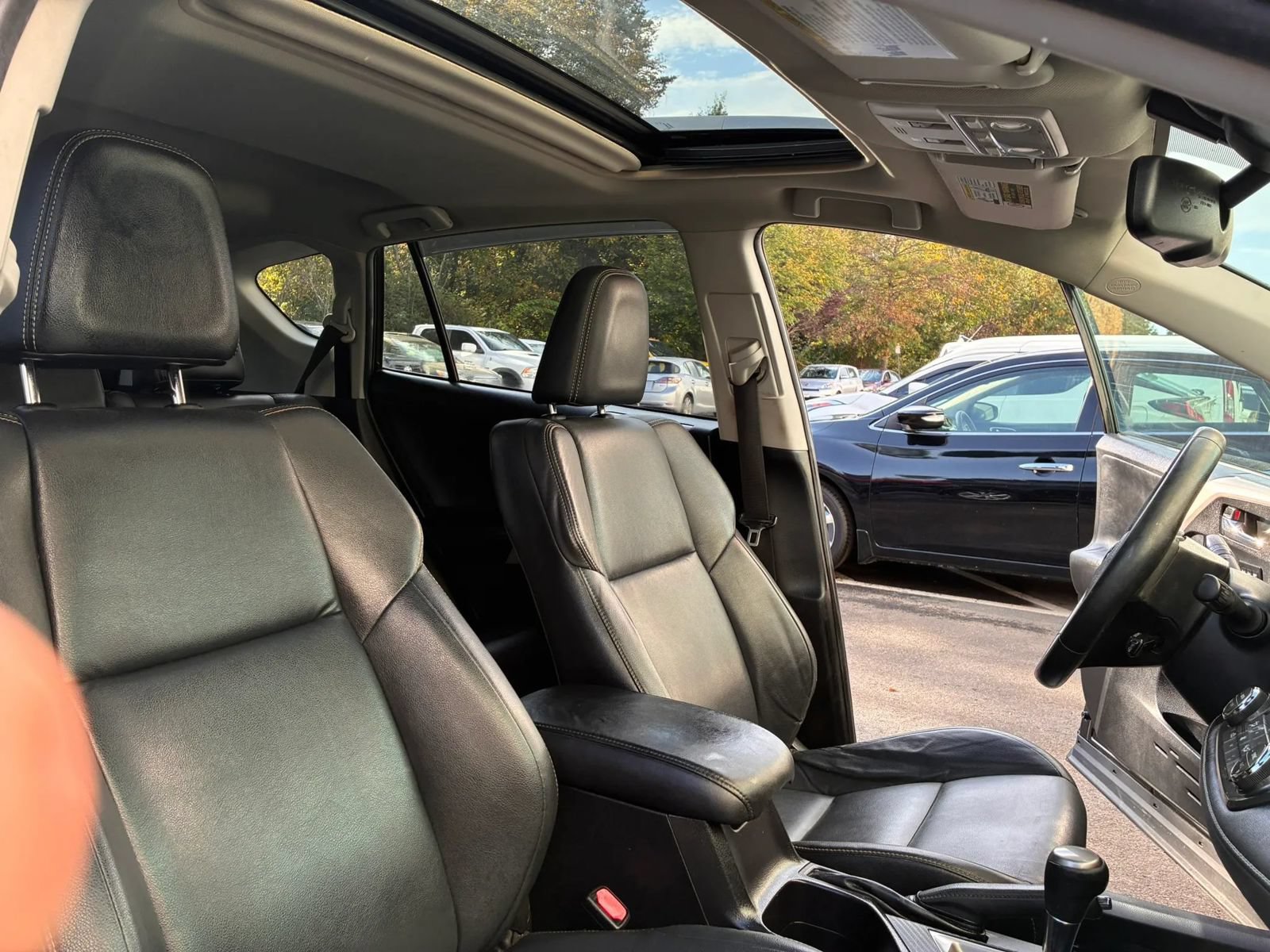 Used 2015 Toyota RAV4 Limited w/ Technology Package AWD/4WD image 35