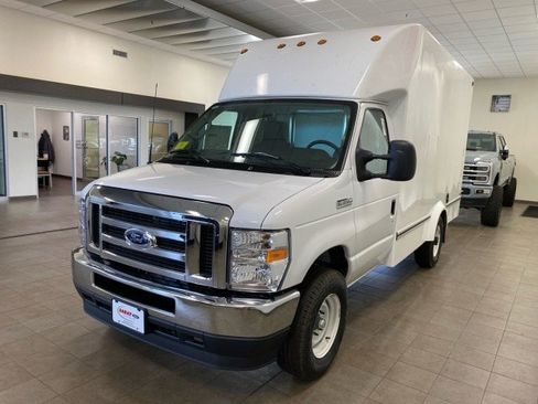 New 2025 Ford E-350 and Econoline 350 Super Duty w/ Power Equipment Group image 4