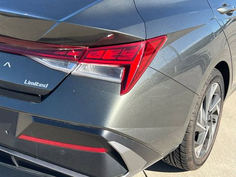 Certified 2024 Hyundai Elantra Limited image 14