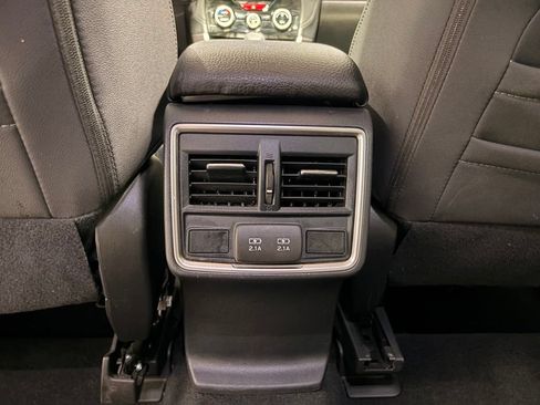 Used 2022 Subaru Forester Premium AWD/4WD image 15