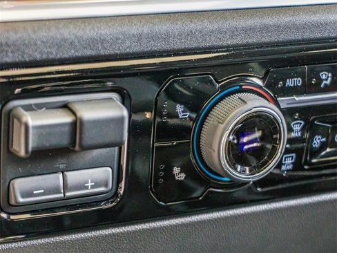 New 2025 Chevrolet Silverado 1500 RST w/ Convenience Package II image 36