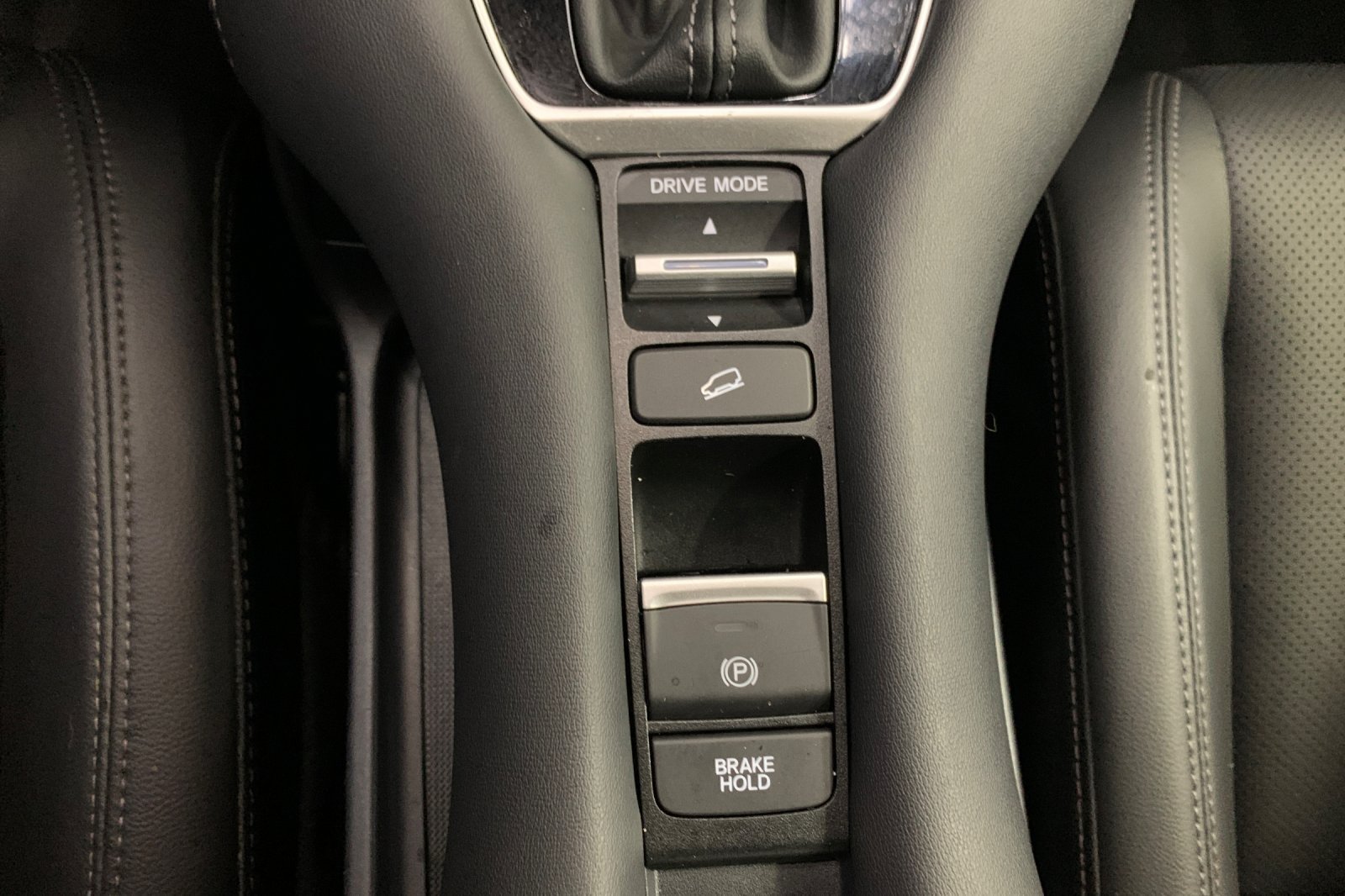 Used 2024 Honda HR-V EX-L image 35