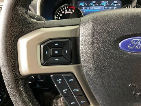 Used 2015 Ford F150 Lariat image 25