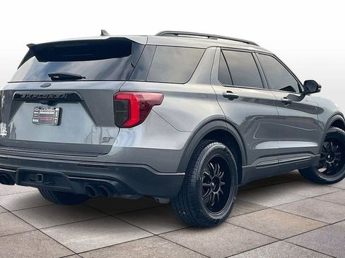 Used 2022 Ford Explorer ST w/ Equipment Group 401A AWD/4WD image 12