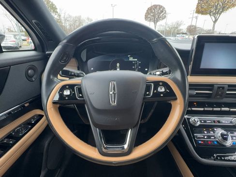 Used 2021 Lincoln Corsair Reserve image 14
