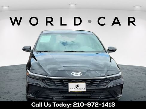 Certified 2025 Hyundai Elantra Sport FWD image 8