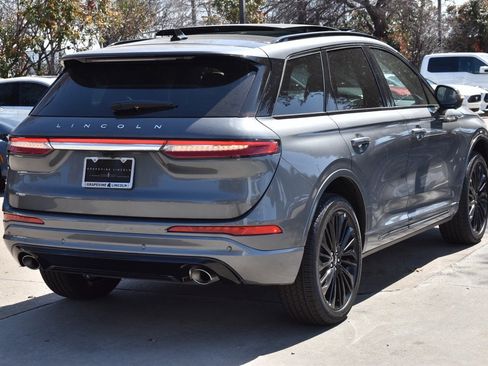 New 2026 Lincoln Corsair Premiere image 7