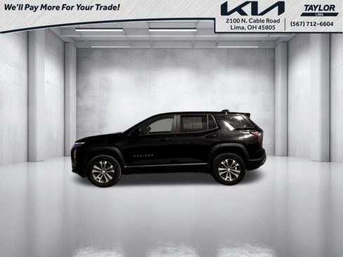Used 2026 Chevrolet Equinox LT w/ Convenience Package II FWD image 3