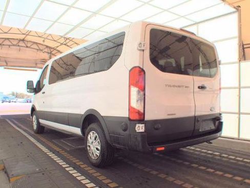 Used 2024 Ford Transit 350 XLT RWD image 6