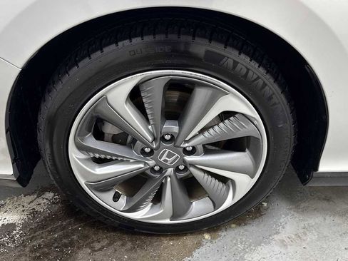 Used 2018 Honda Clarity Touring image 10