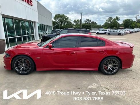 Used 2015 Dodge Charger SRT w/ Harman/Kardon Audio Group RWD image 7