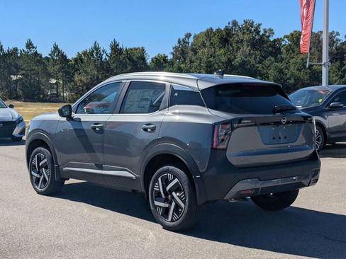 New 2026 Nissan Kicks SV image 5