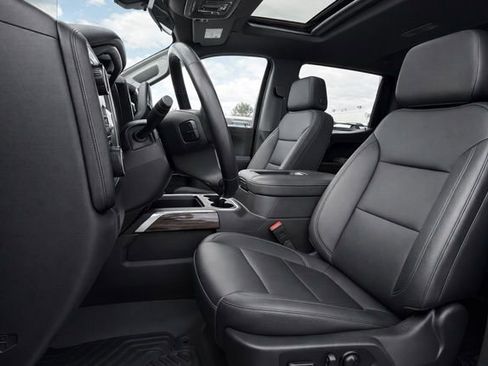 Used 2021 Chevrolet Silverado 1500 LT Trail Boss w/ Convenience Package II image 12