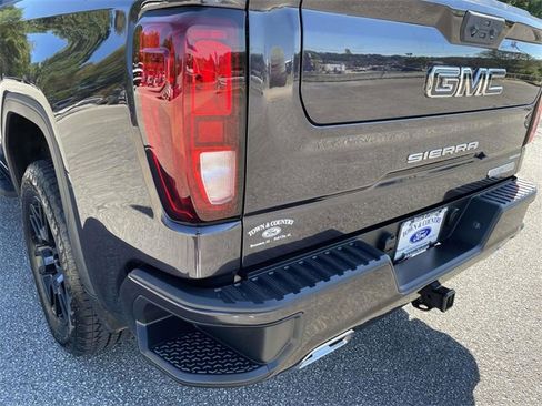 Used 2024 GMC Sierra 1500 Elevation image 12