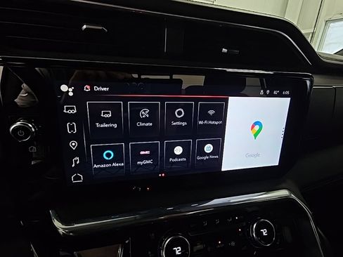 Used 2023 GMC Sierra 1500 Denali w/ Technology Package image 16