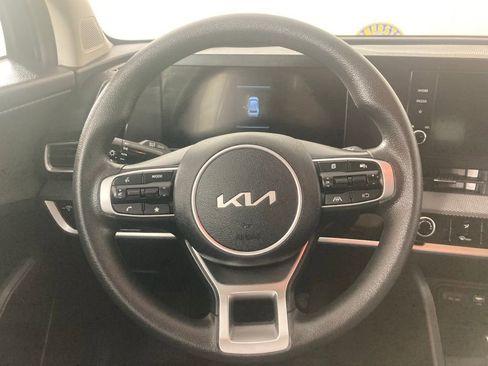 Certified 2025 Kia Sportage LX image 6