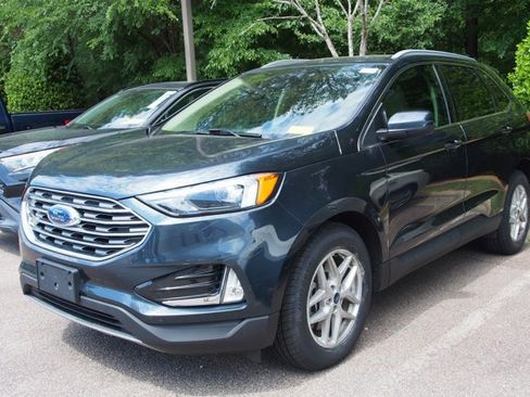 Certified 2022 Ford Edge SEL w/ Convenience Package AWD/4WD image 4