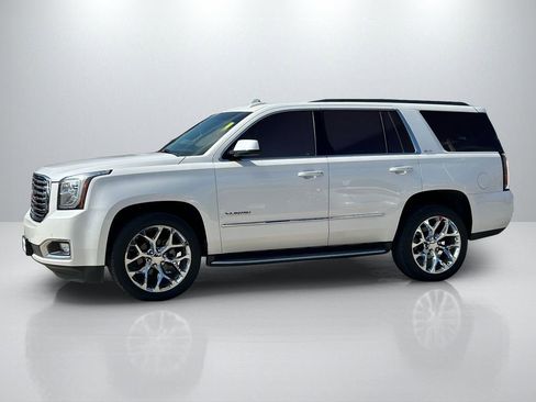 Used 2017 GMC Yukon SLT w/ Premium Edition image 8