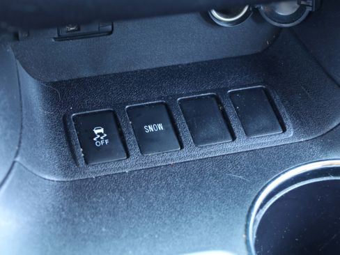 Used 2016 Toyota Highlander XLE image 27