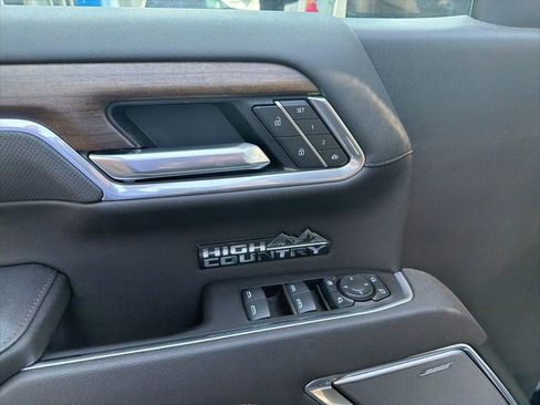 Used 2025 Chevrolet Silverado 1500 High Country w/ High Country Premium Package image 10