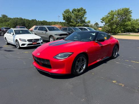 Used 2025 Nissan Z Sport w/ Floor Mat Package RWD image 7