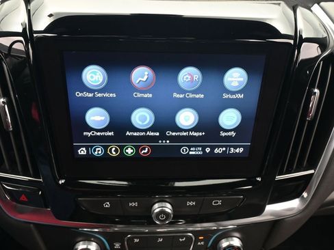 Used 2023 Chevrolet Traverse LT w/ Midnight/Sport Edition image 23