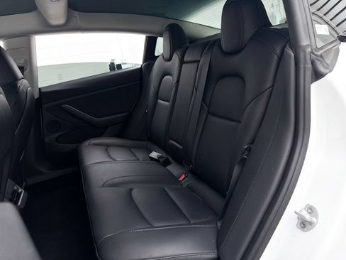 Used 2023 Tesla Model 3 Standard Range RWD image 33