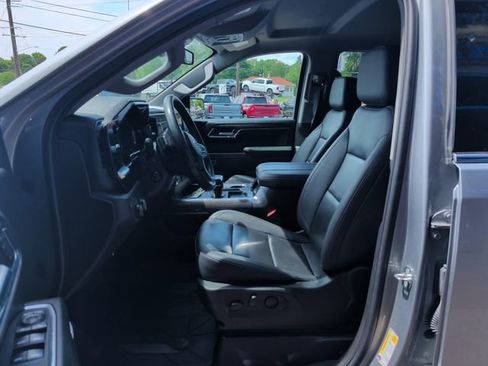 Used 2023 Chevrolet Silverado 1500 LTZ w/ LTZ Convenience Package II AWD/4WD image 12