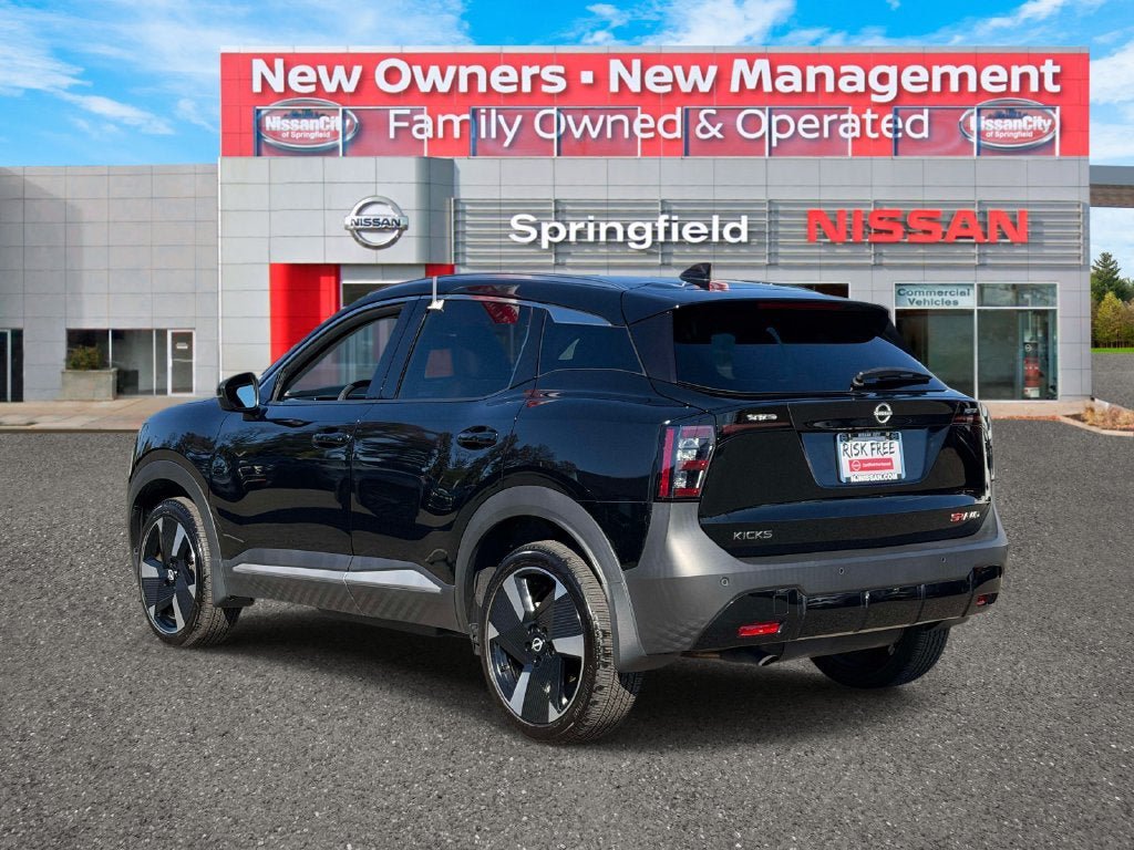 Certified 2025 Nissan Kicks SR AWD/4WD image 6