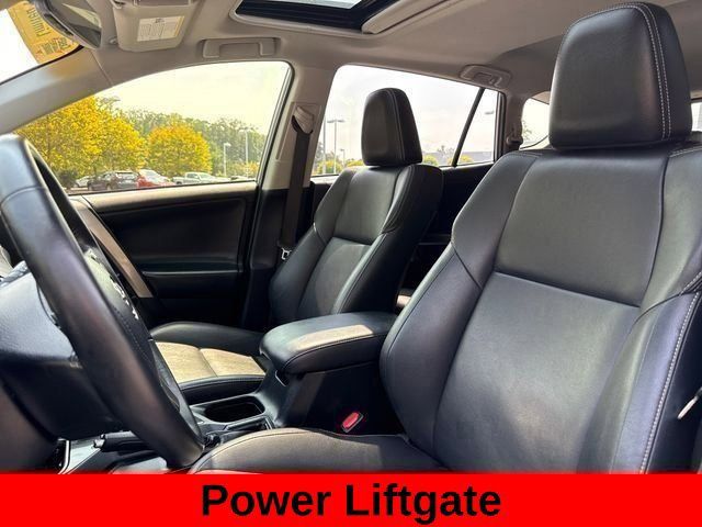 Used 2018 Toyota RAV4 Limited AWD/4WD image 41