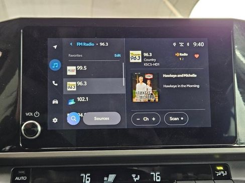 Used 2025 Toyota Camry LE w/ Convenience Package image 11