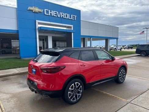 Used 2023 Chevrolet Blazer RS w/ Driver Confidence II Package AWD/4WD image 9