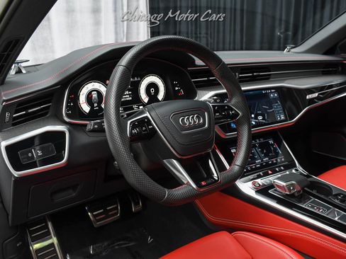 Used 2024 Audi RS 6 performance image 8