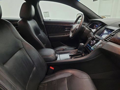 Used 2019 Ford Taurus Limited image 21