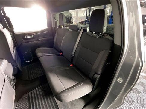 Used 2025 Chevrolet Silverado 1500 LT AWD/4WD image 36