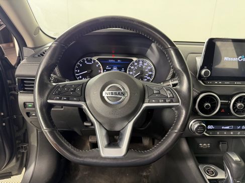 Used 2021 Nissan Sentra SV FWD image 13