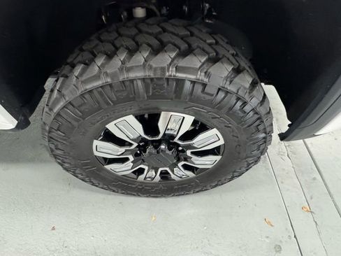 Used 2024 GMC Sierra 2500 Denali w/ Denali Reserve Package image 6