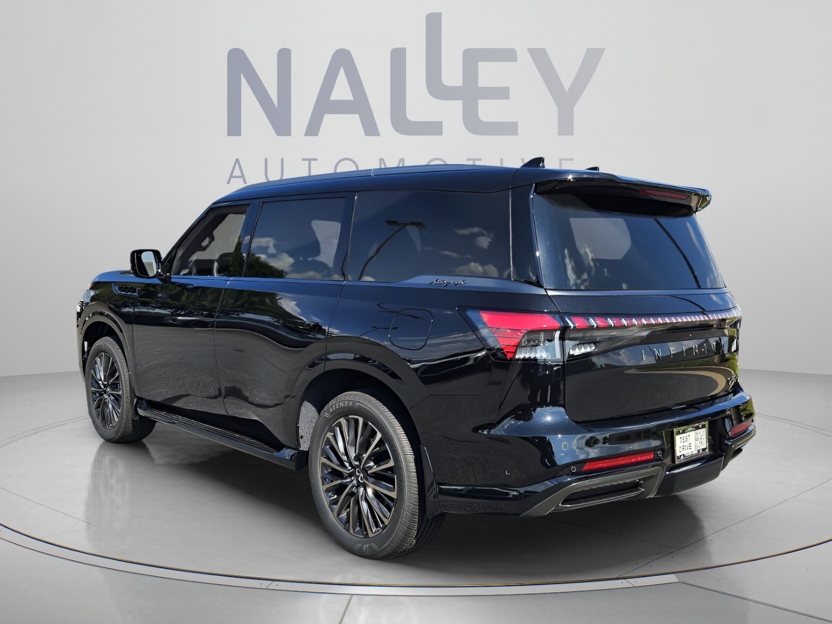New 2027 INFINITI QX80 Autograph w/ Premium Cargo Package AWD/4WD image 3